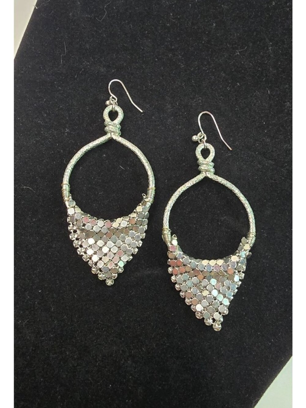 VTG Mesh Drop Hoop Earrings 3.5" Silver Tone Deco Boho Statement Retro Disco - Picture 4 of 8